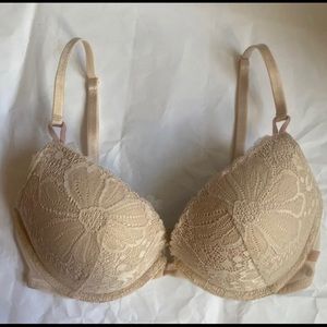 Victoria’s Secret Push Up 32D